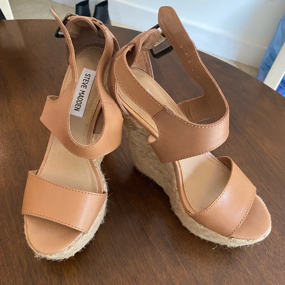 Steve Madden Wedges - Picture 1 of 4